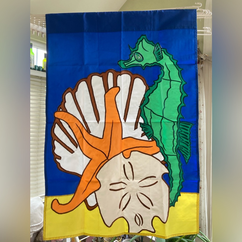 ‘Sea Life’ Banner / Flag (28” x 40”)